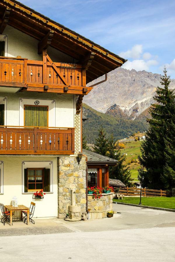Baita De Eliseo B&B Valdisotto Exterior photo